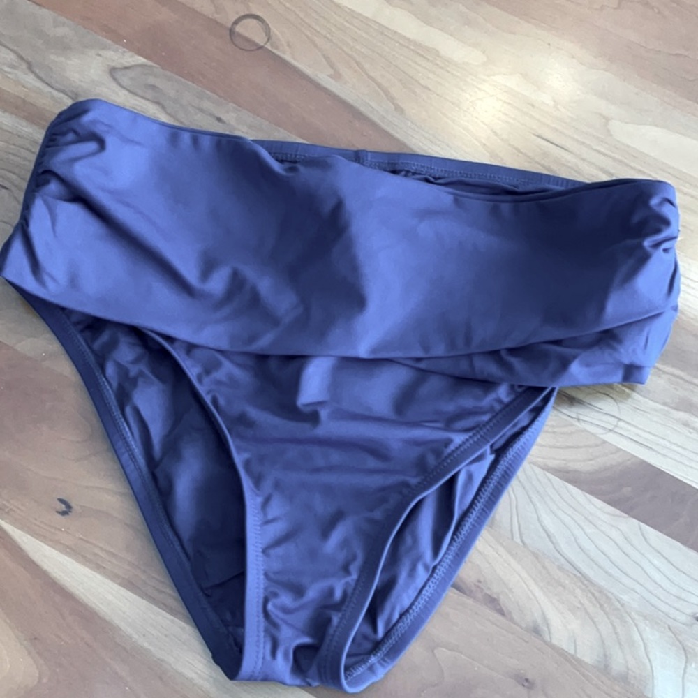 La Blanca navy bikini bottom